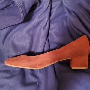 Womens low heeled pumps size 11 desert tan